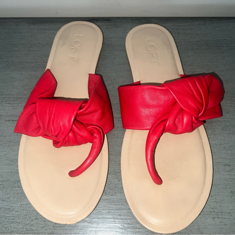 Ann Taylor Loft Flip Flops Size 8M